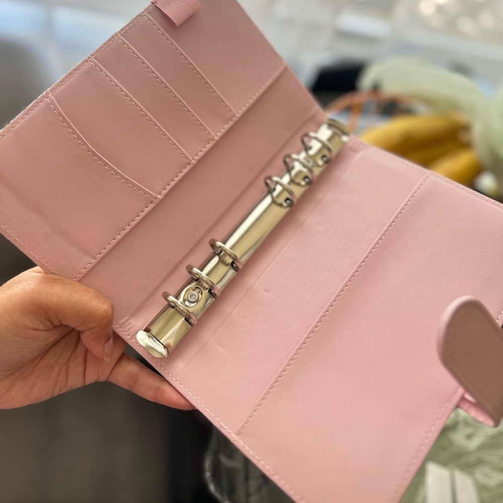 A6 BINDER WITH POCKETS UNUSED | OPENED ONLY ONCE TO TAKE PICS
